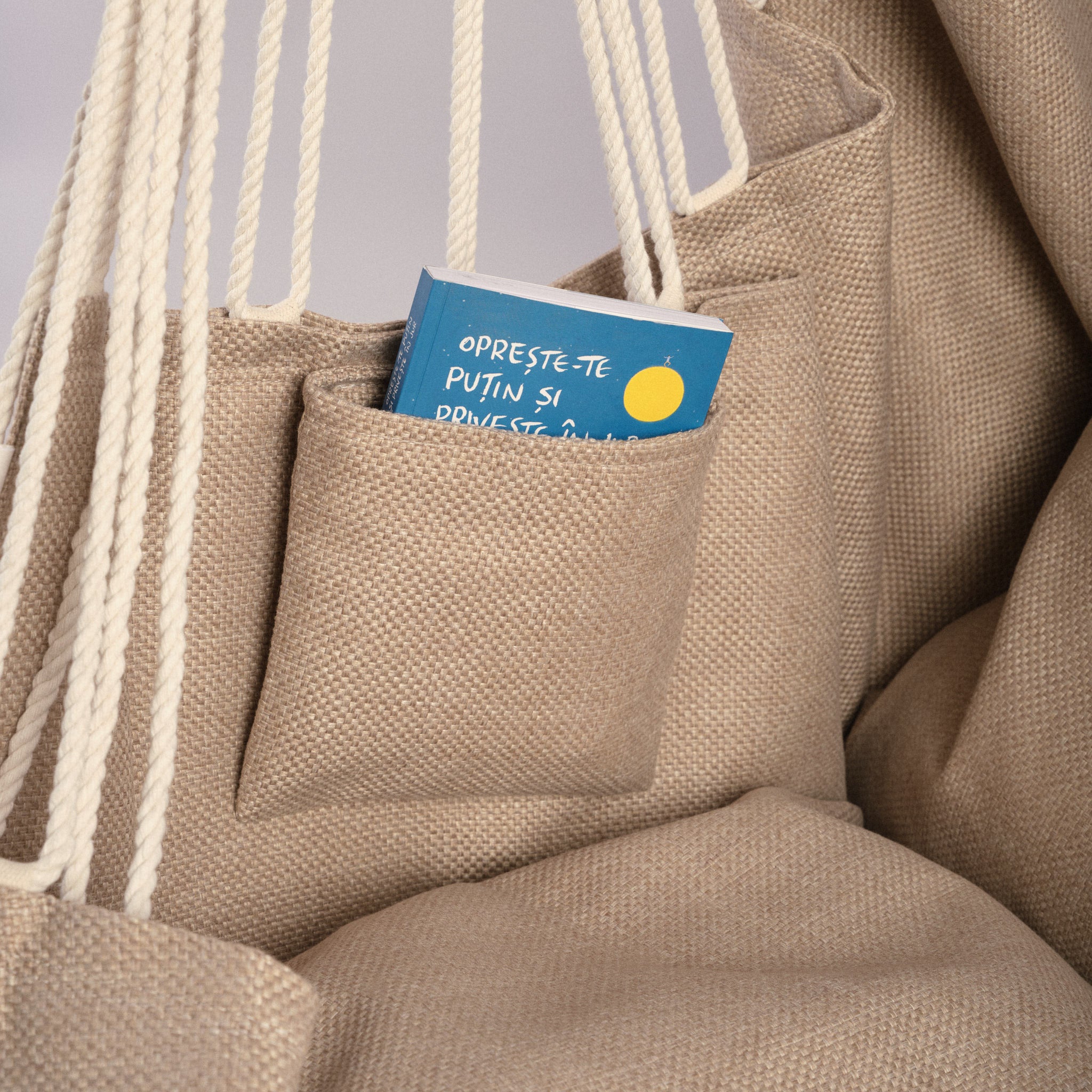 Fotoliu suspendat din material textil Raffia