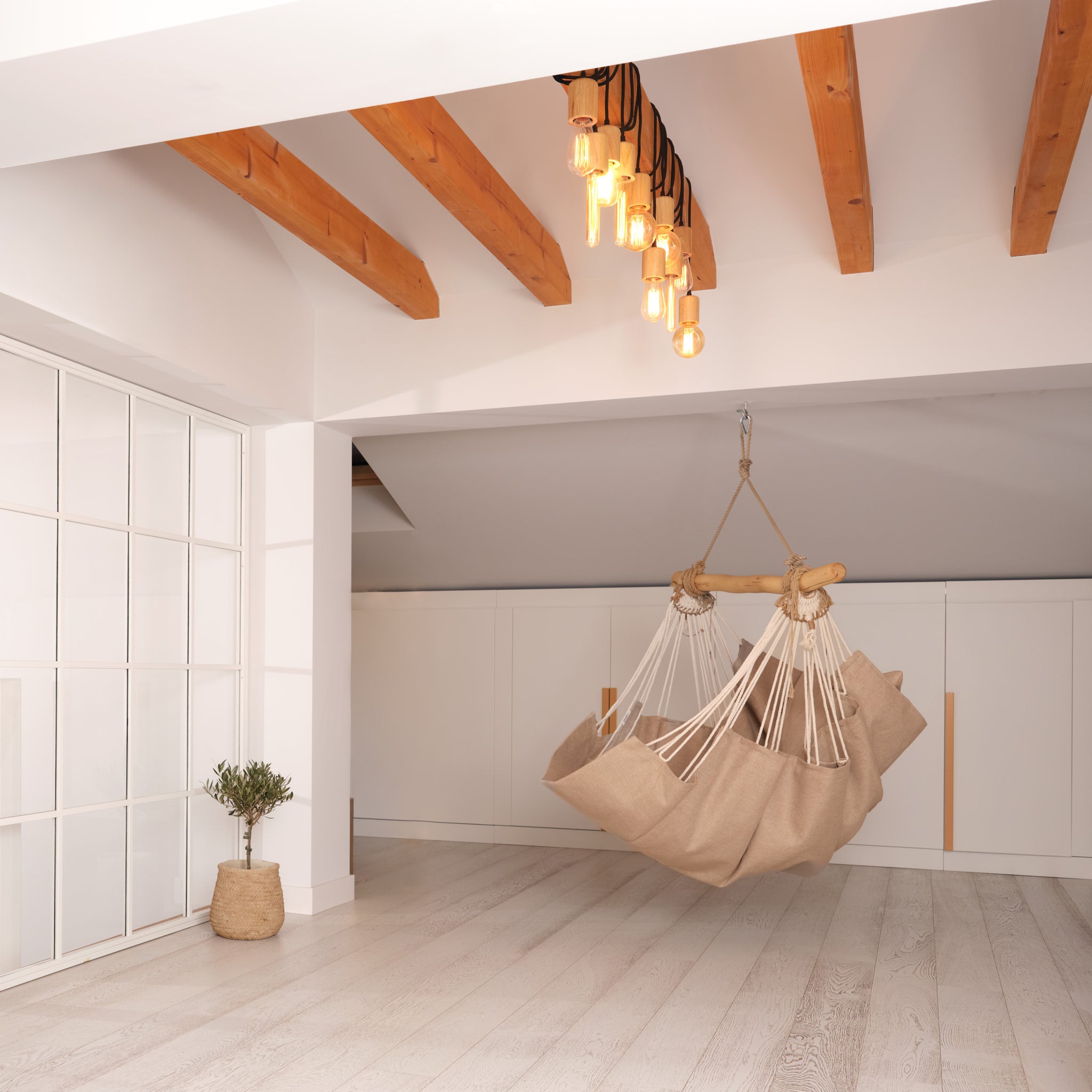 Fotoliu suspendat din material textil Raffia