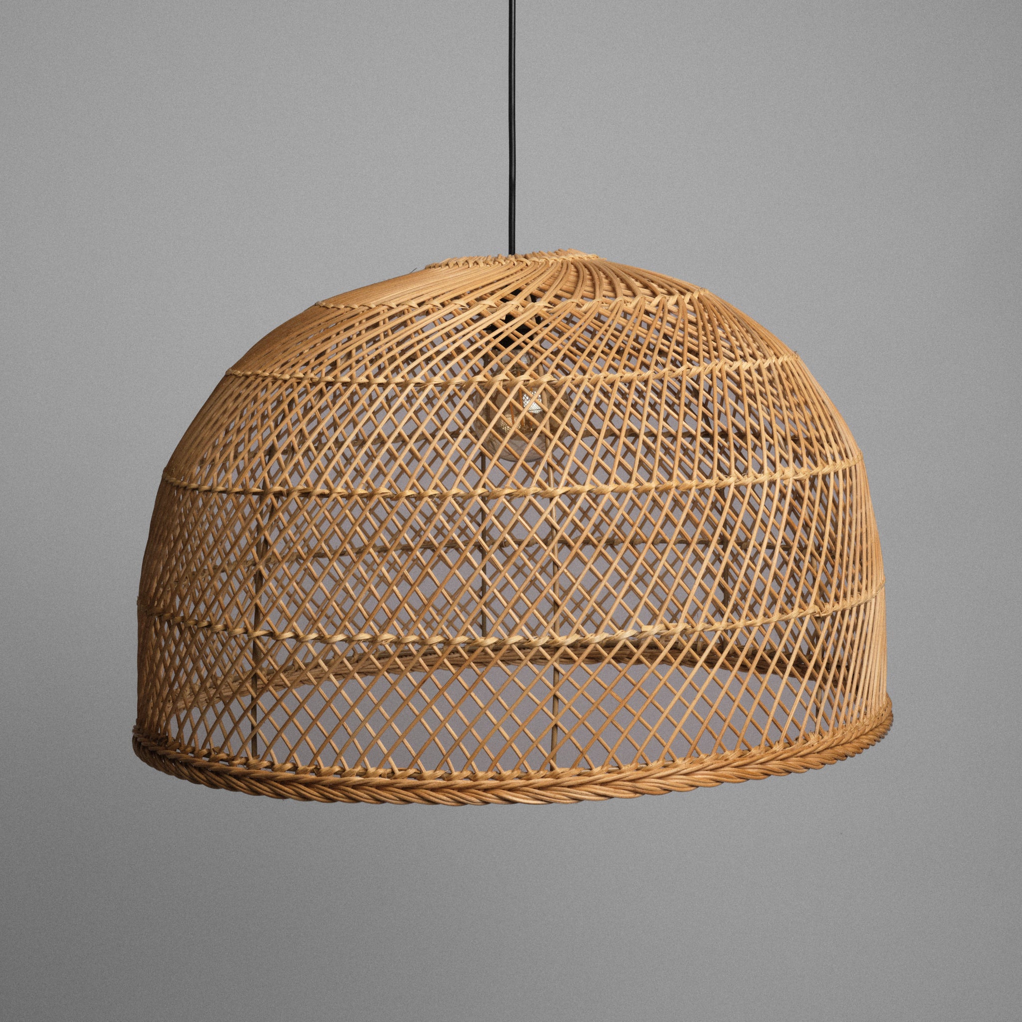 Lustră handmade din ratan Raya