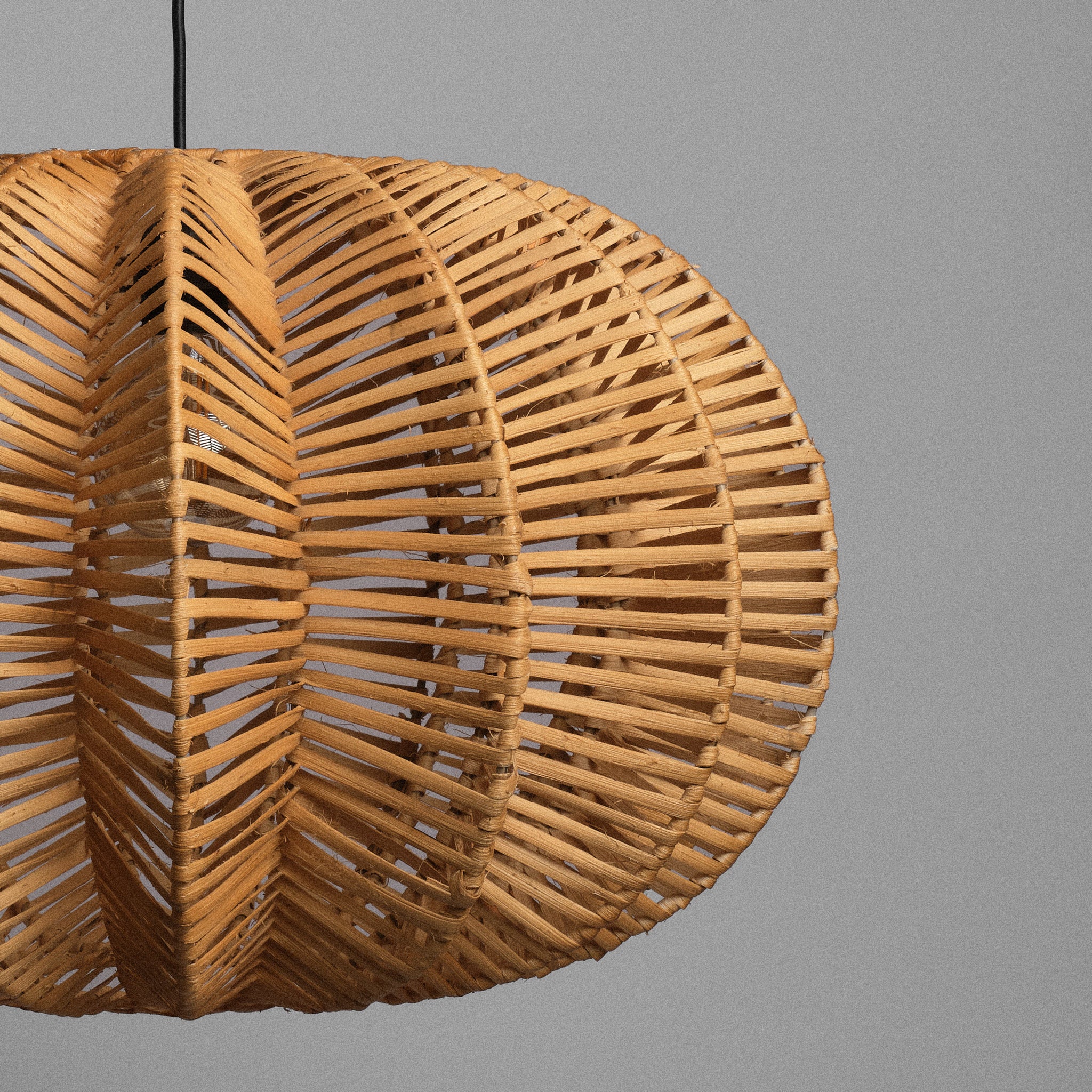 Lustră handmade din ratan Dalu