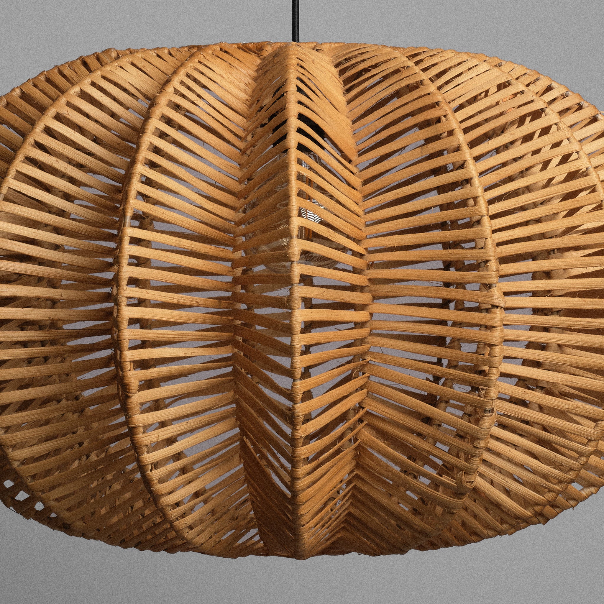 Lustră handmade din ratan Dalu