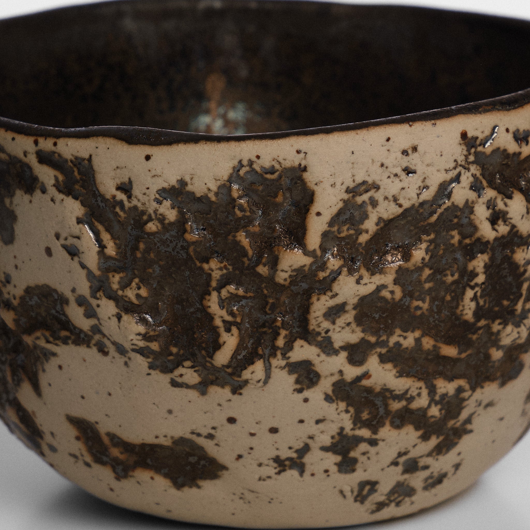 Cană handmade din ceramică Golden Rock