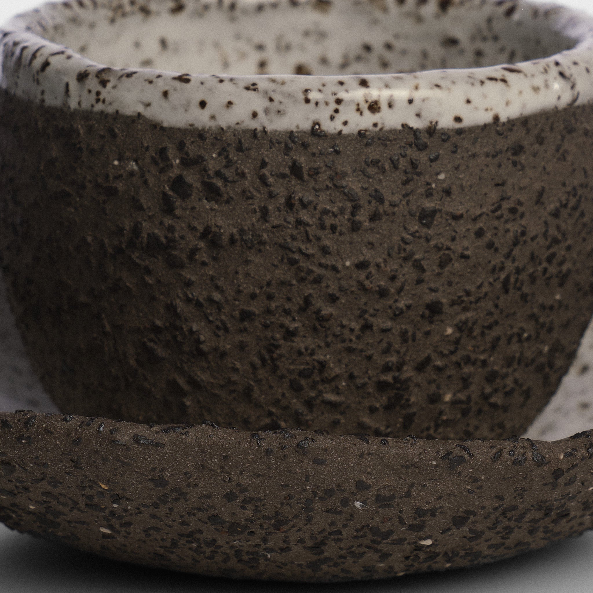 Cană handmade din ceramică Raw