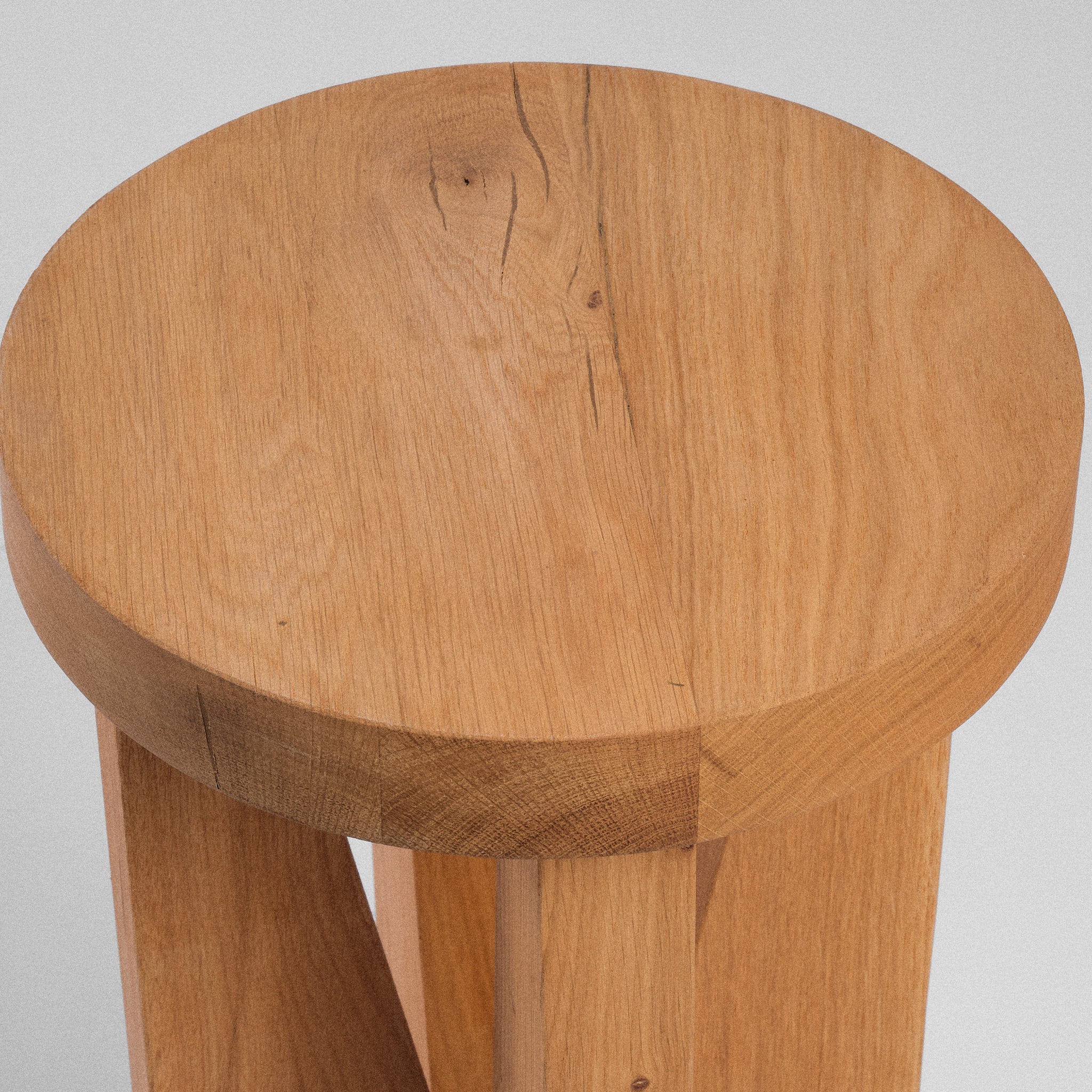 Măsuță lemn masiv Ayu