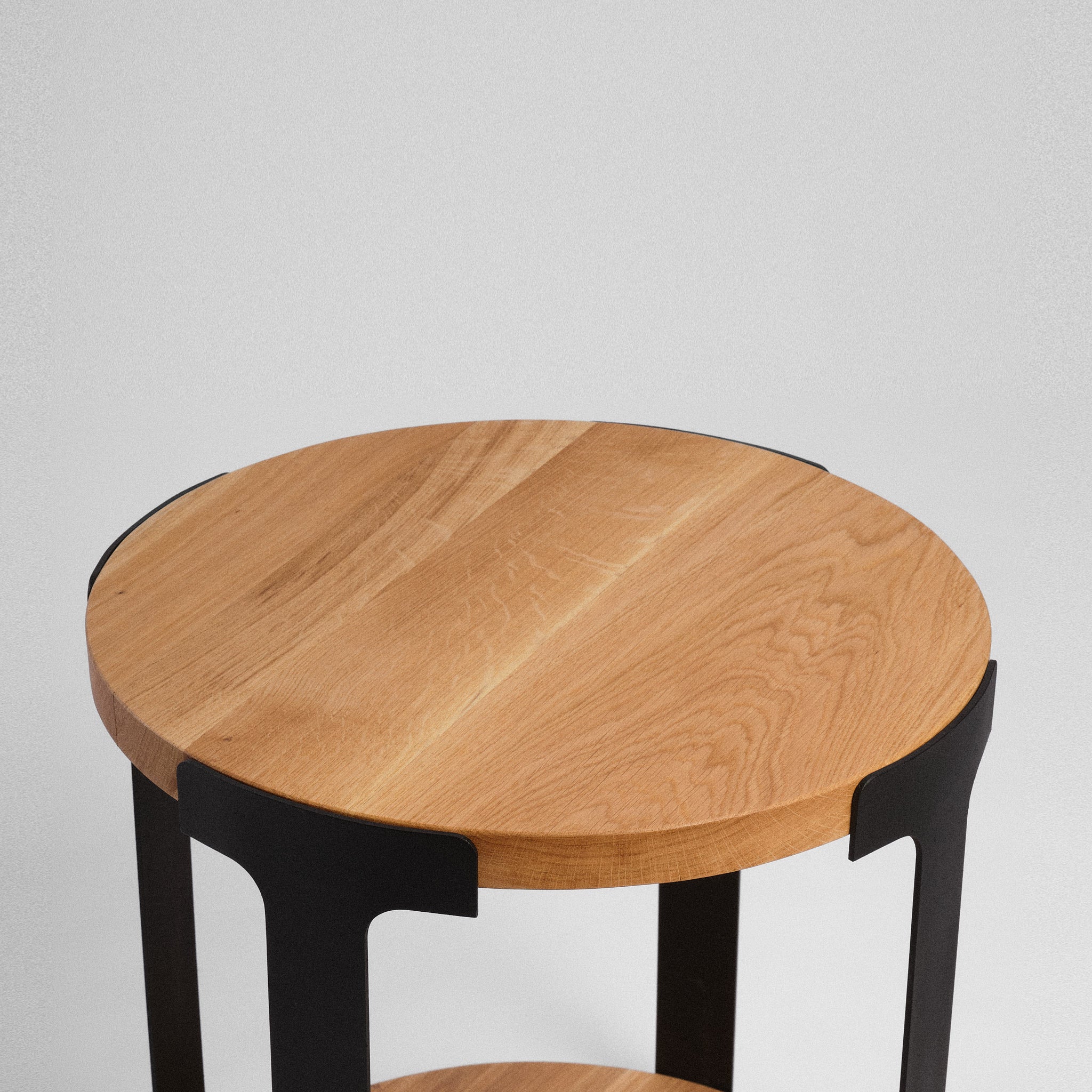 Măsuță lemn masiv Onae Natur Negru