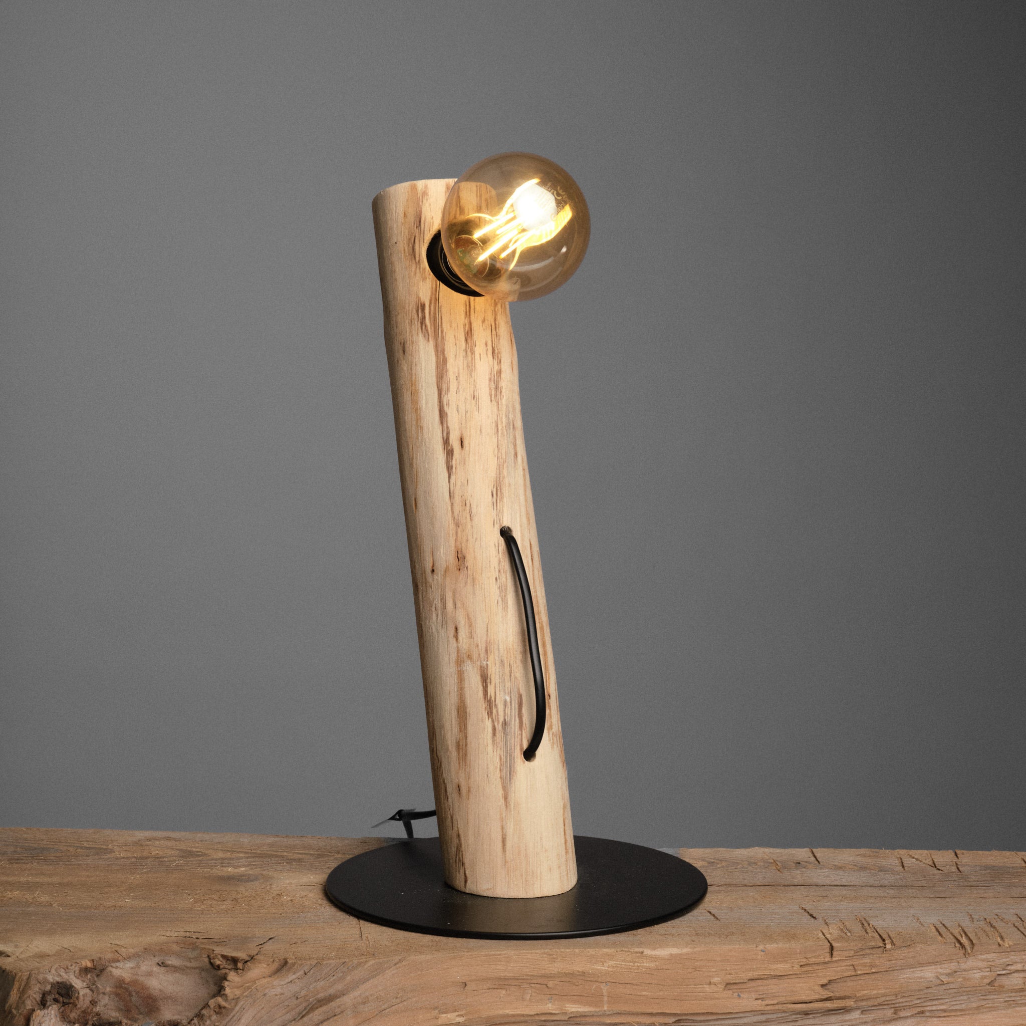 Lampă de masă Nuka