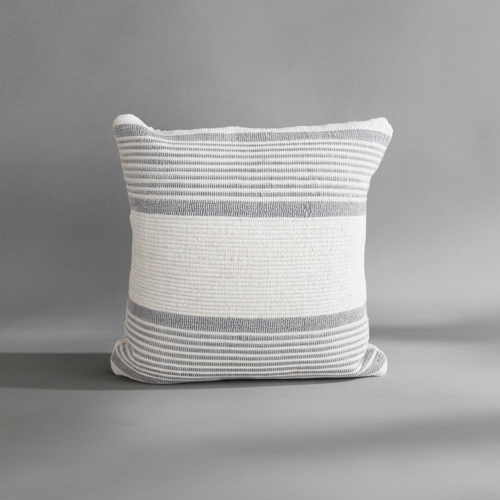 Pernă decorativă handmade din lână Lino