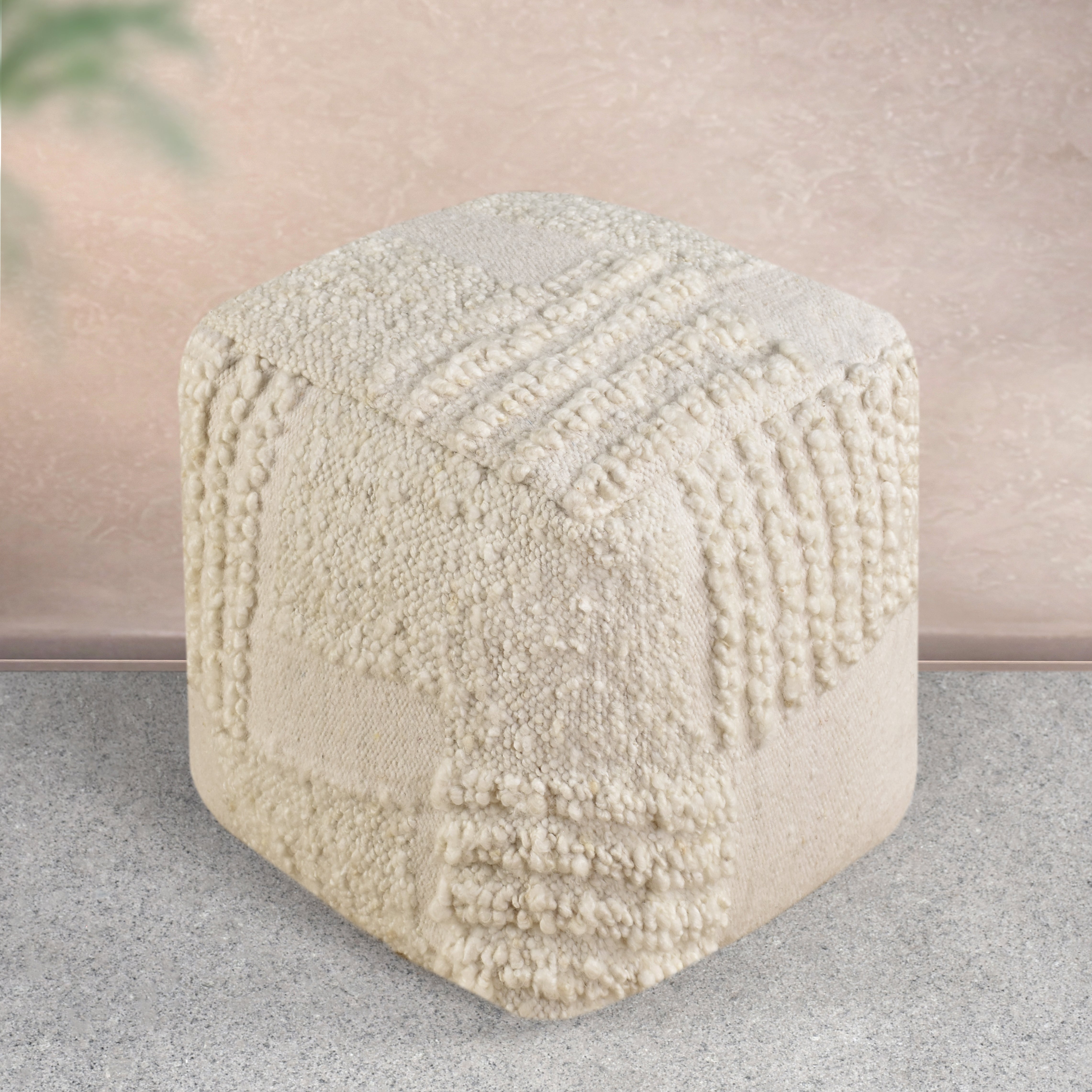 Taburet handmade din lână Uma