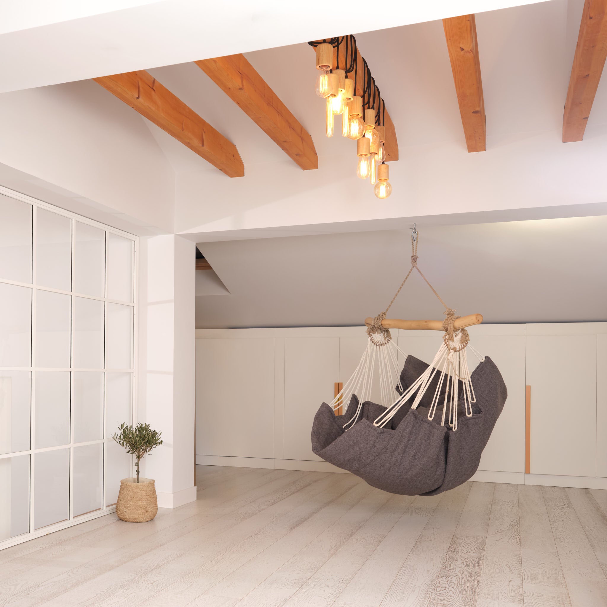 Fotoliu suspendat din material textil Steel