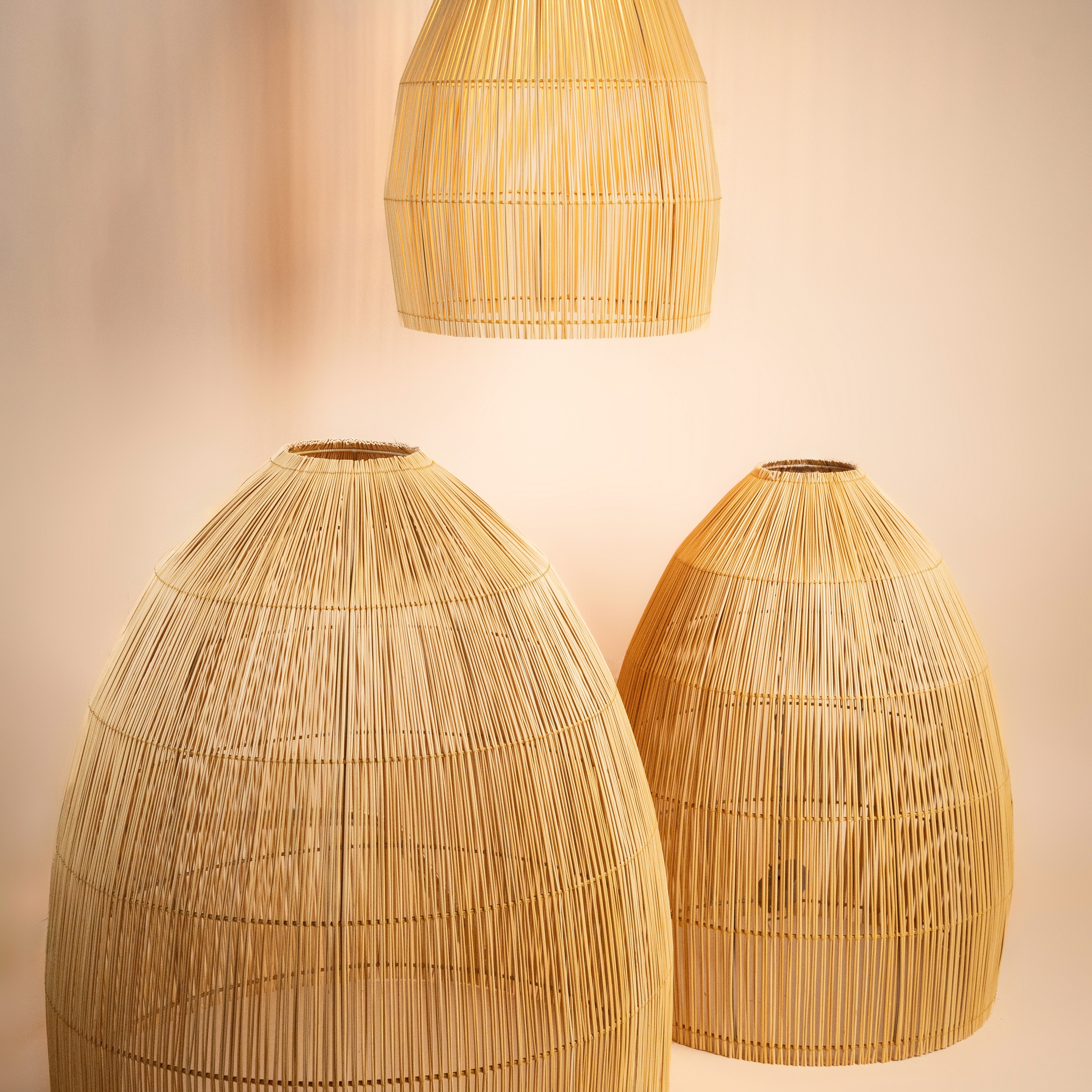 Lustră handmade din fibre naturale Lalou