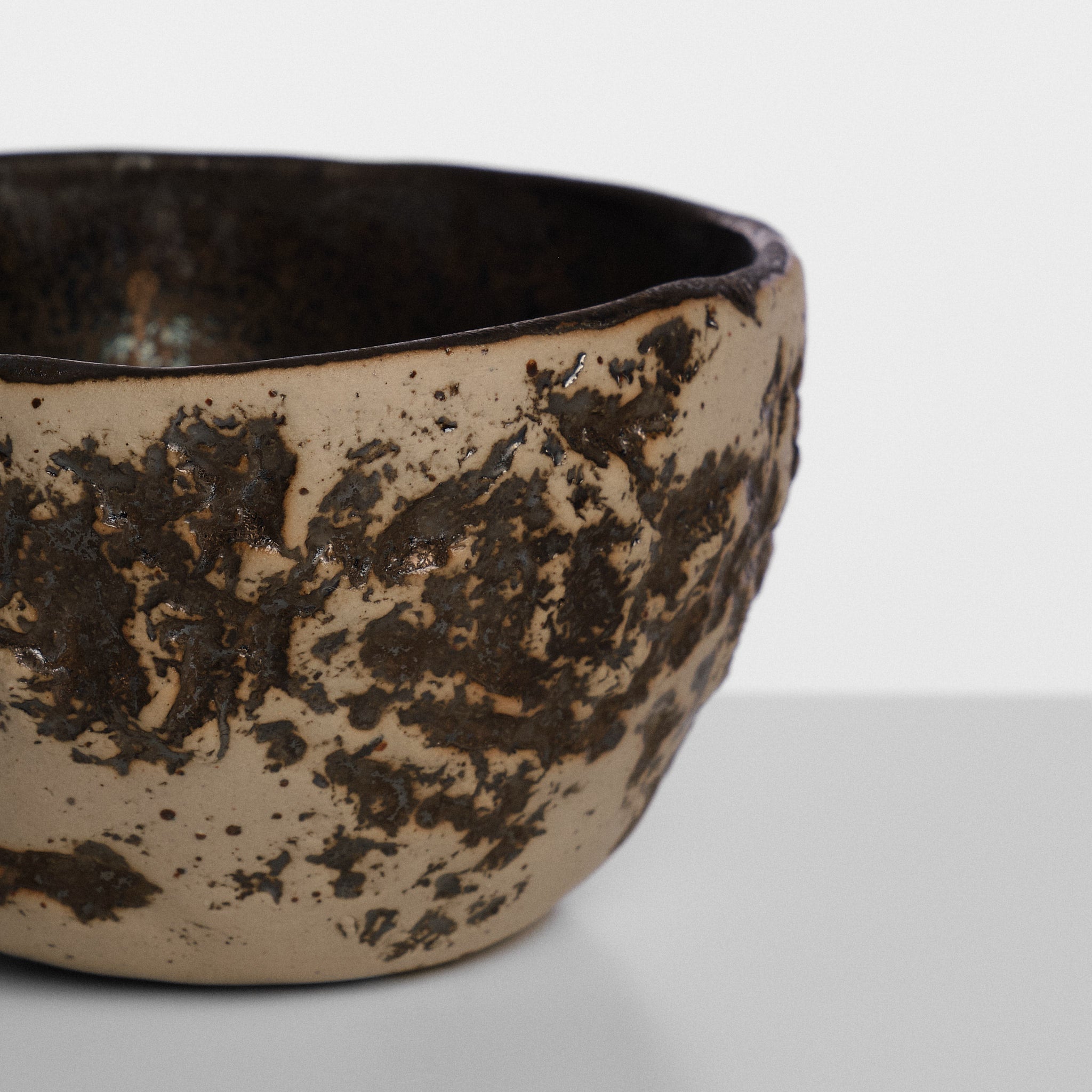 Cană handmade din ceramică Golden Rock