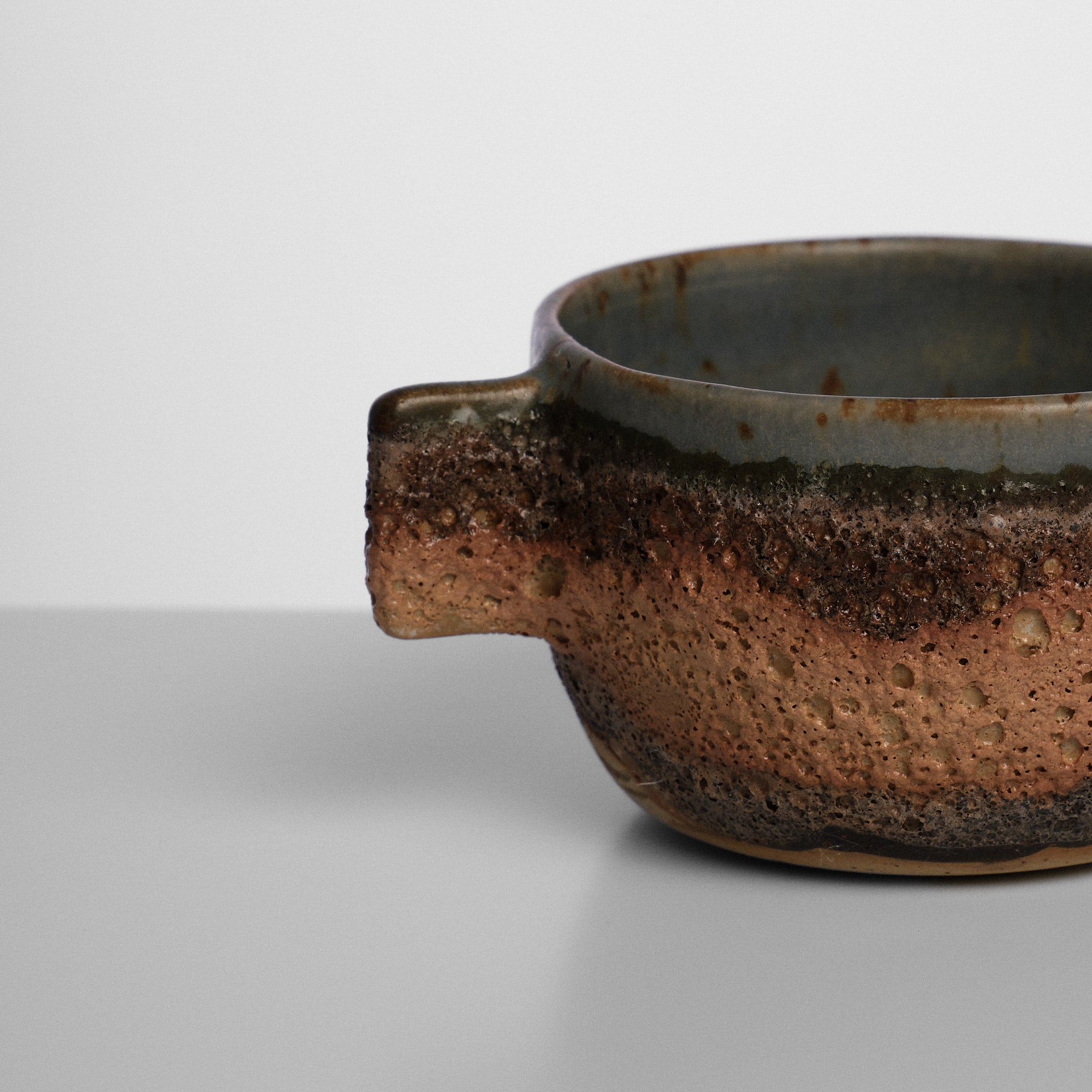 Cană handmade din ceramică Lava Blue