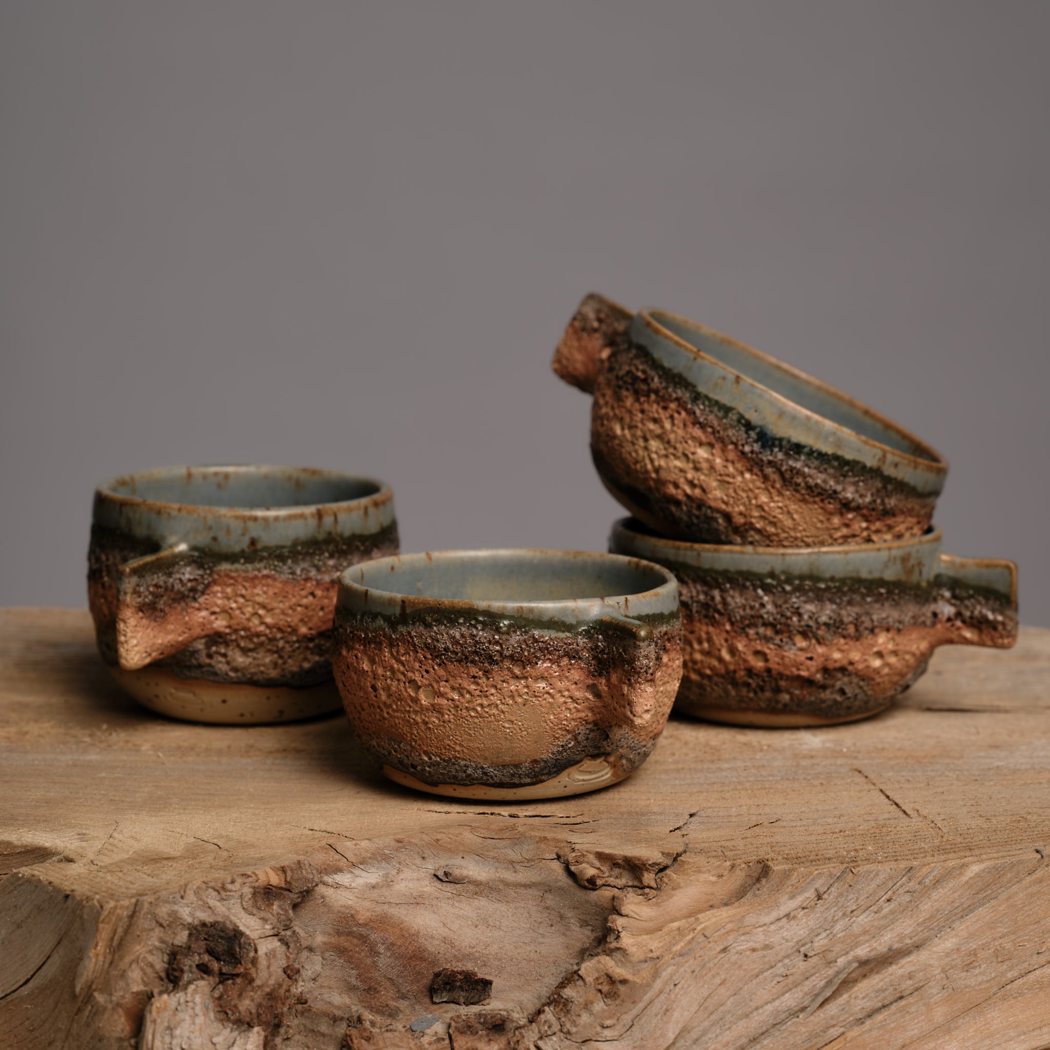 Cană handmade din ceramică Lava Blue