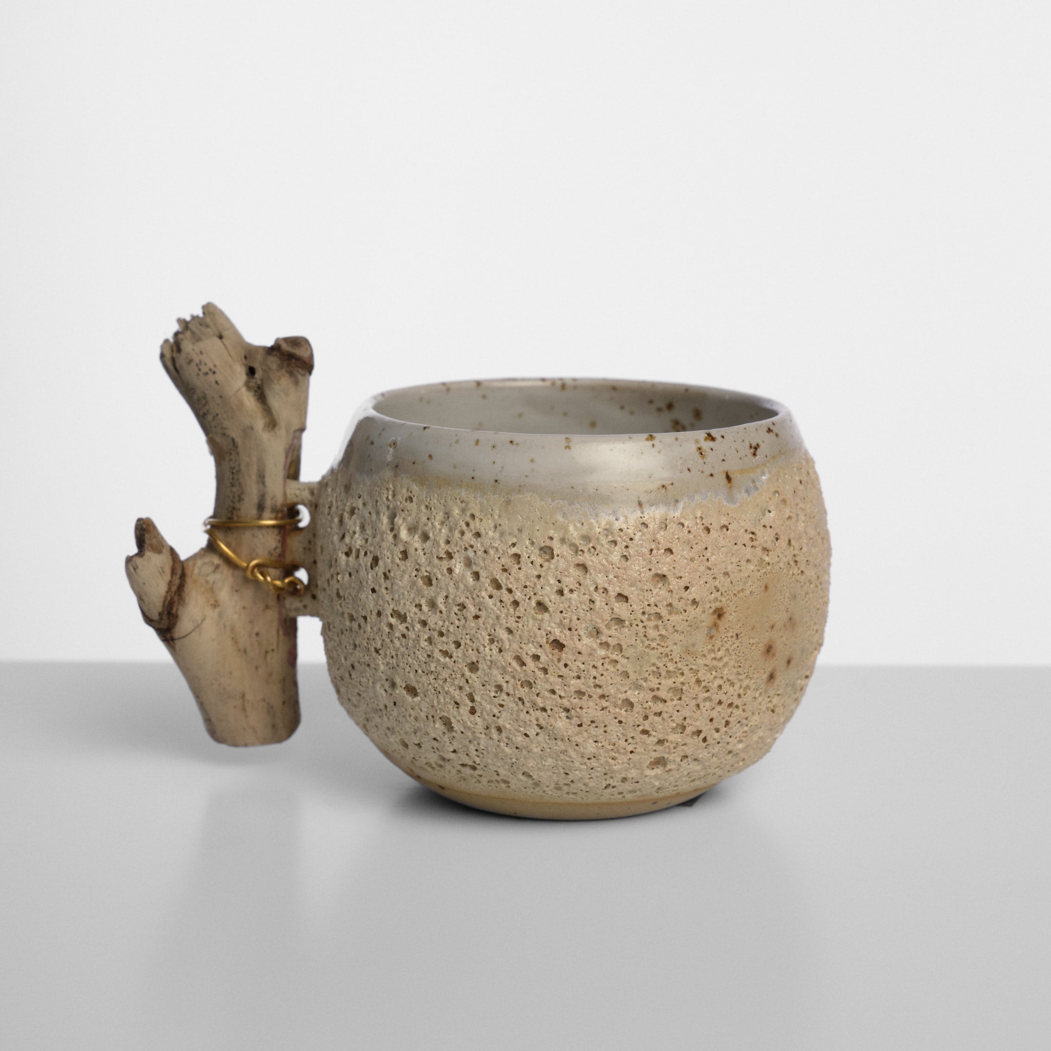 Cană handmade din ceramică Lava Driftwood