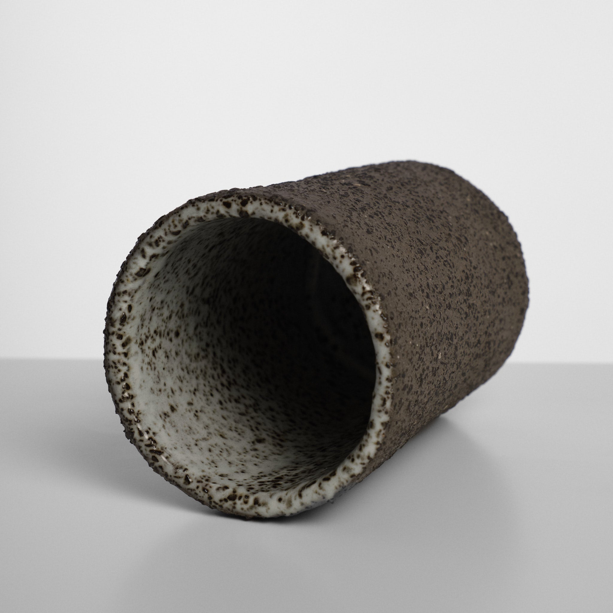 Cană handmade din ceramică Raw Tall