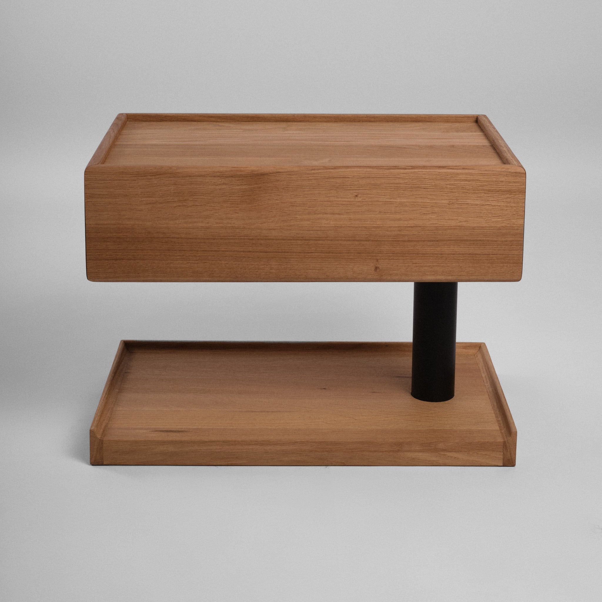 Noptierǎ lemn masiv cu sertar Noka