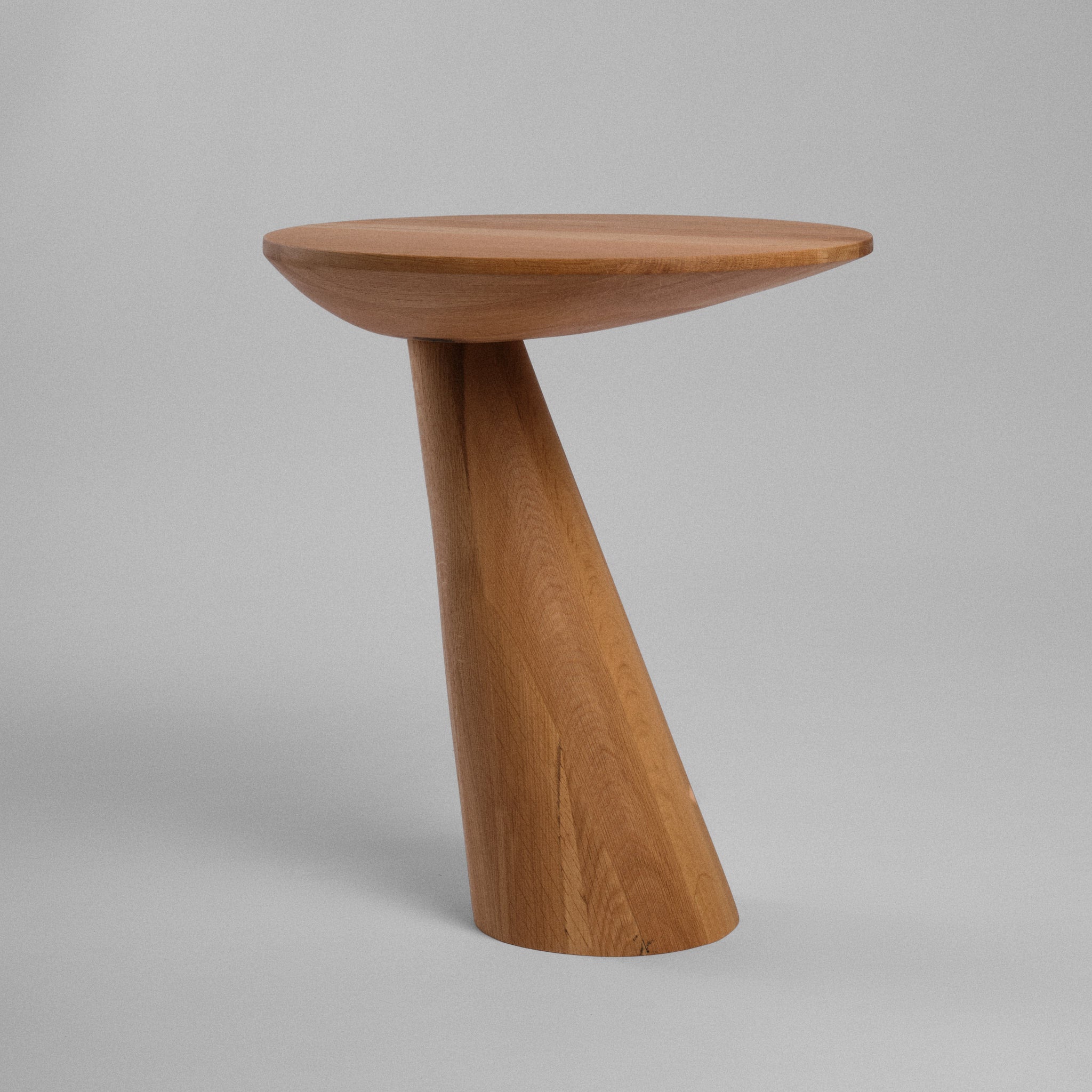 Mǎsuțǎ lemn masiv Mera