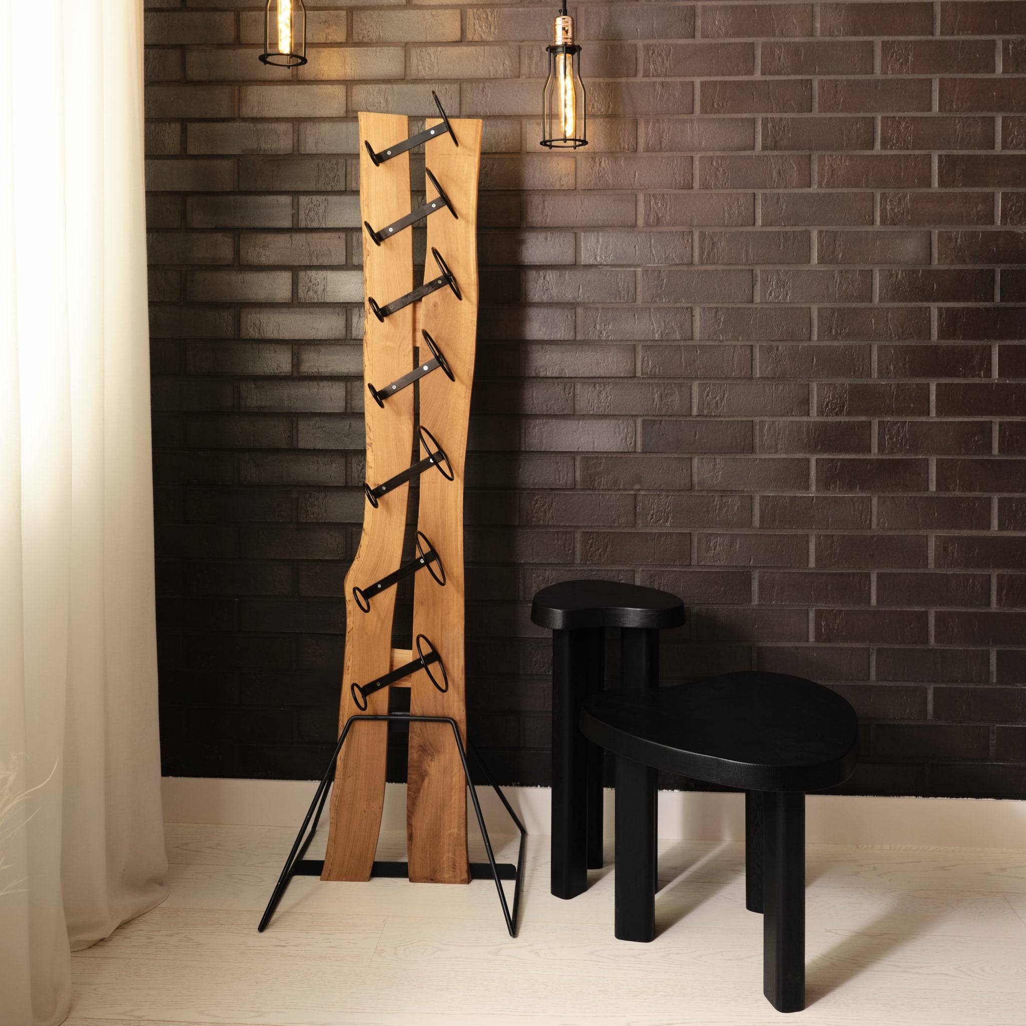 Suport pentru sticle de vin din lemn masiv Tora