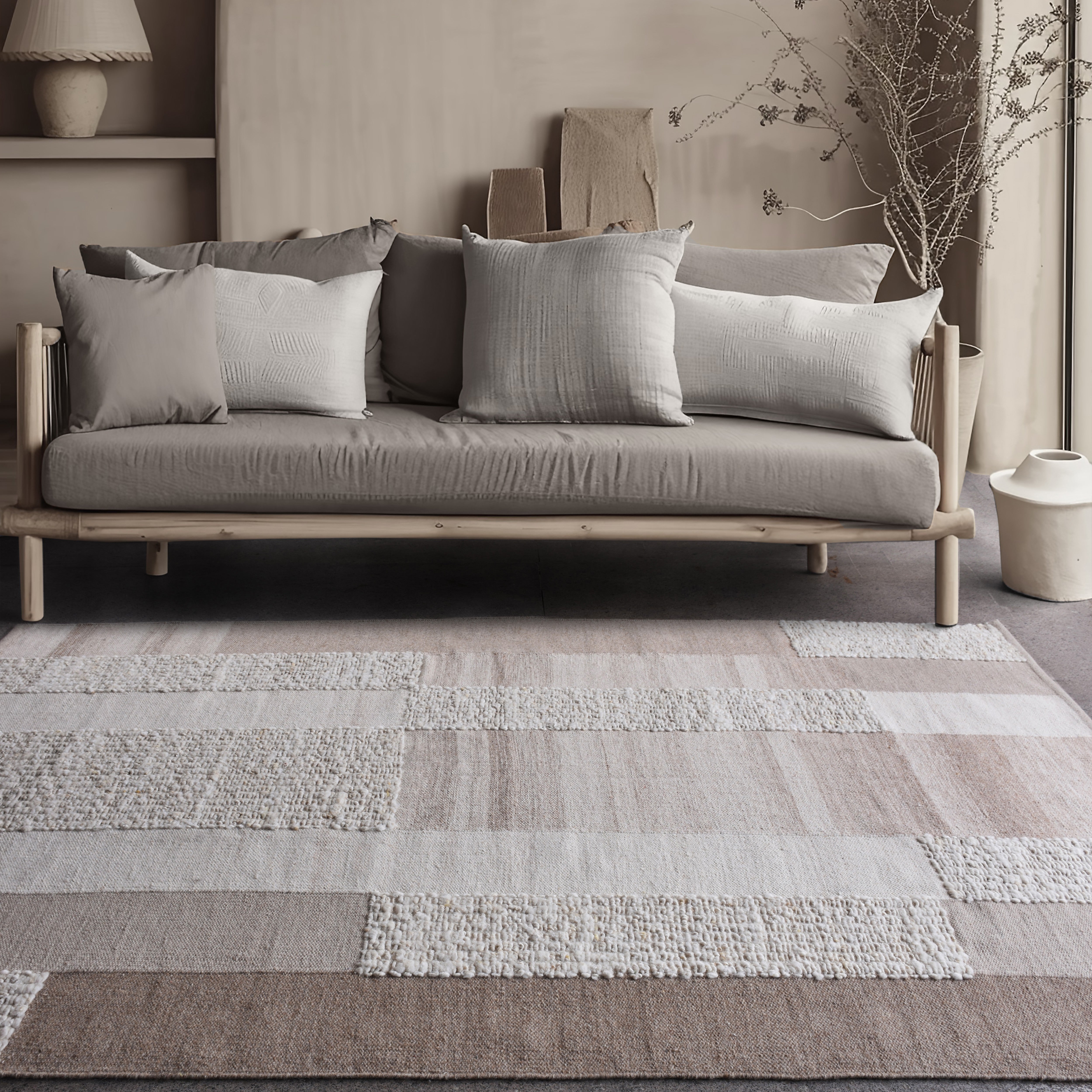 Covor handmade din lână Henu